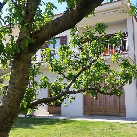 Apartments Vrisika-Family Apartment Makarska Extérieur photo