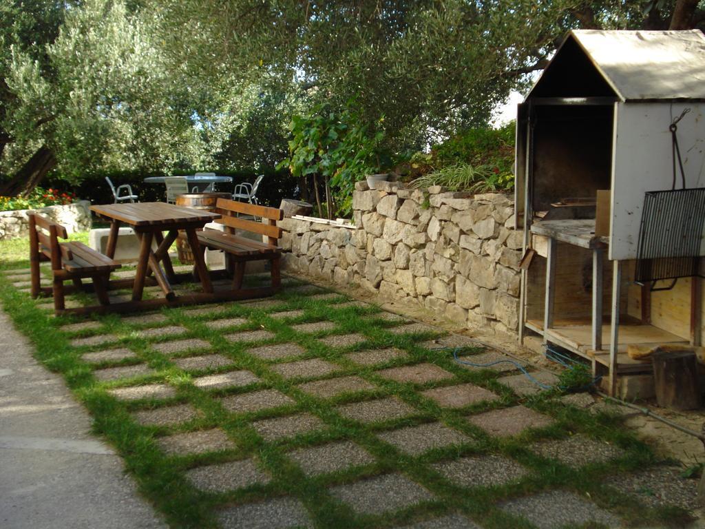 Apartments Vrisika-Family Apartment Makarska Extérieur photo